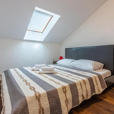 شقة Mirela تْسْغيكفانِتْسا