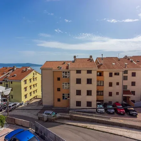 Mirela تْسْغيكفانِتْسا