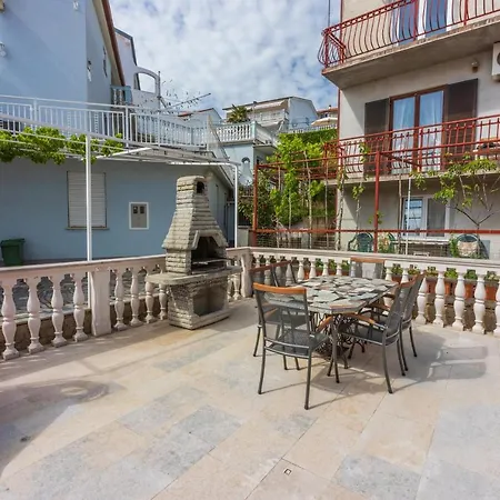 Mirela * ツリクヴェニツァ