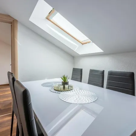 Apartment Mirela